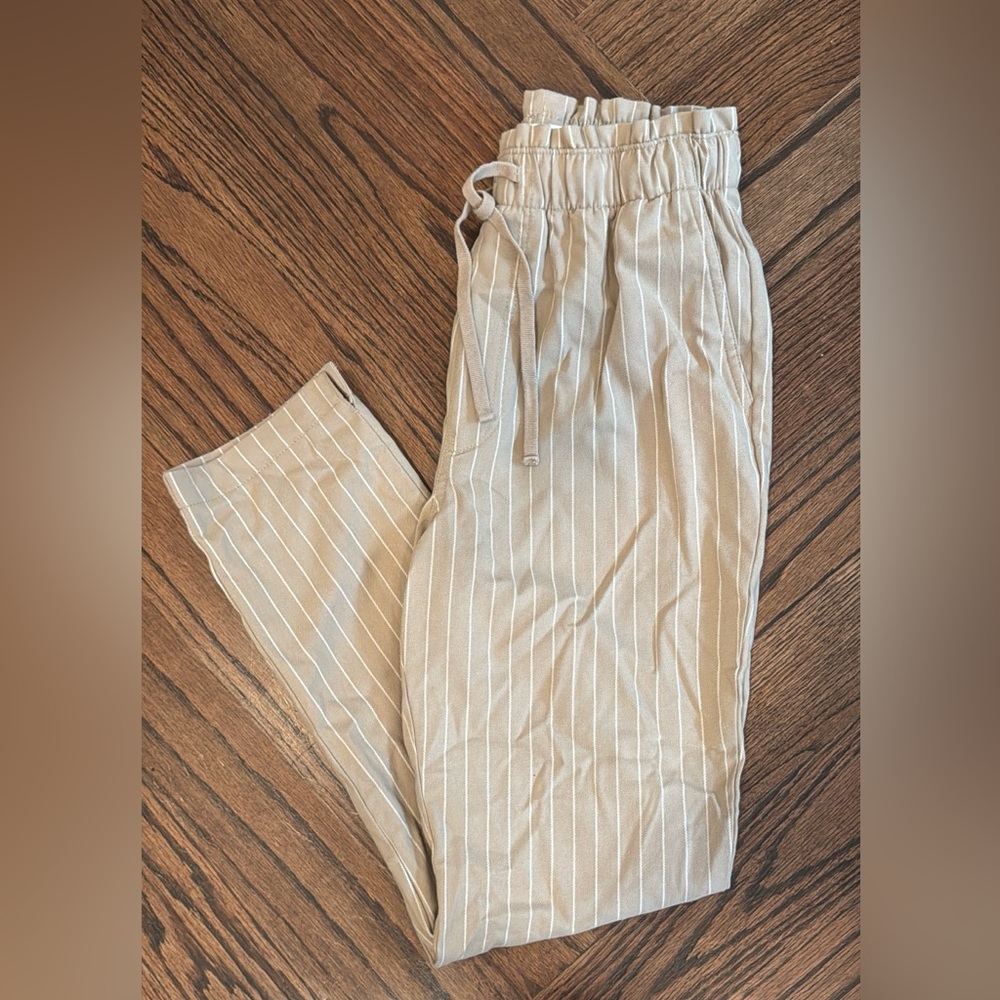 Abercrombie & Fitch Pull On Tapered Pants